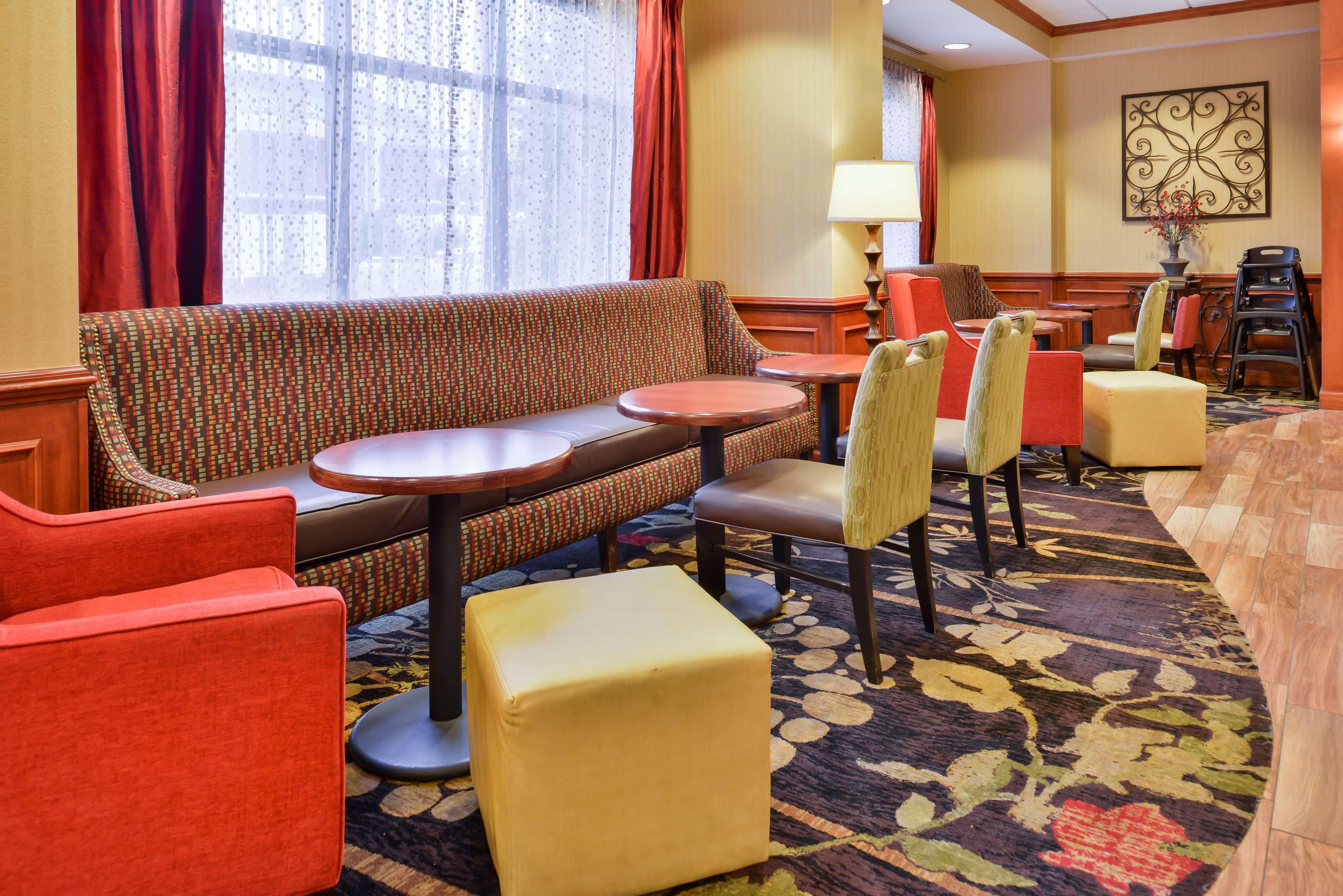 Hampton Inn Emporia Ngoại thất bức ảnh
