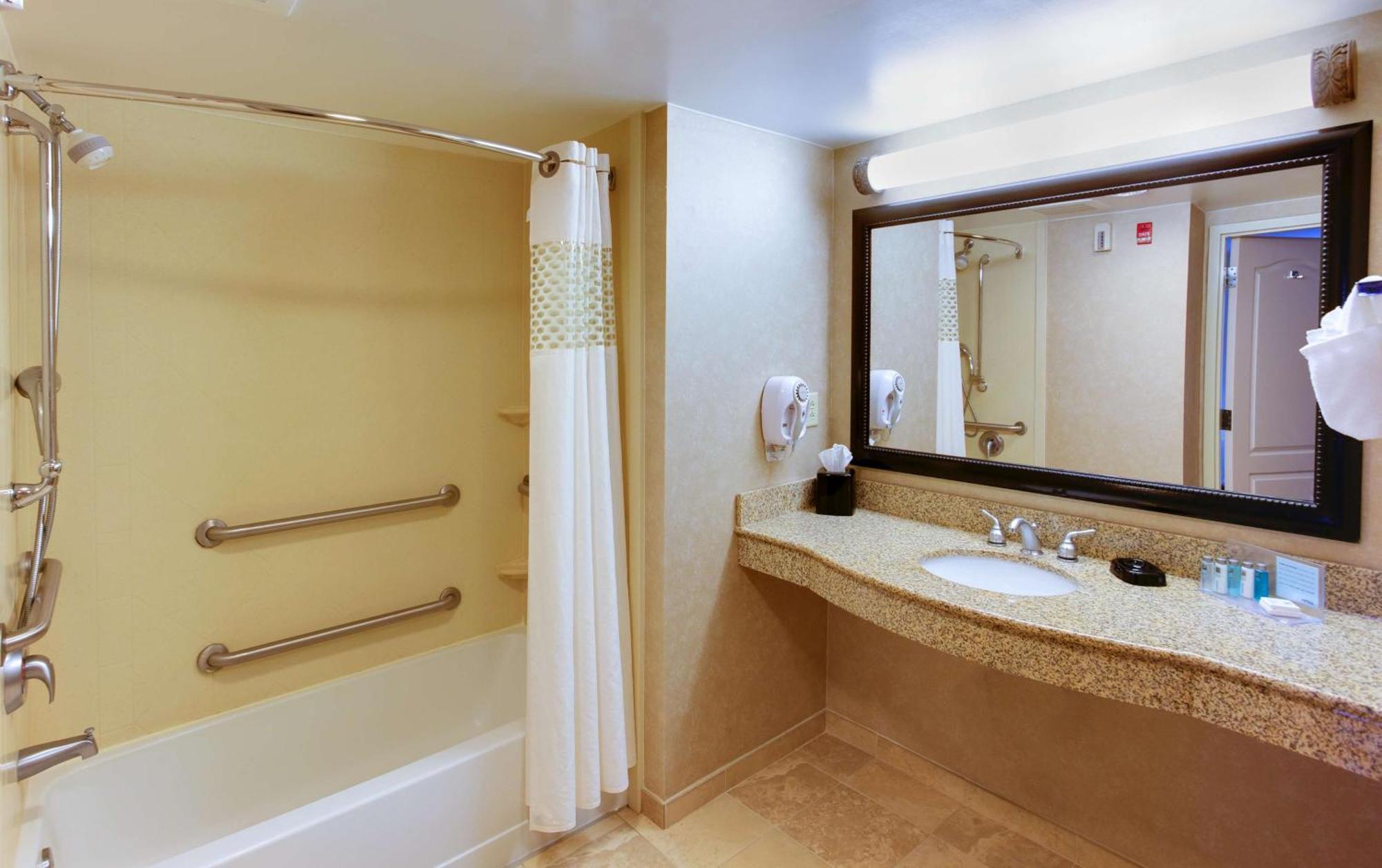 Hampton Inn Emporia Ngoại thất bức ảnh